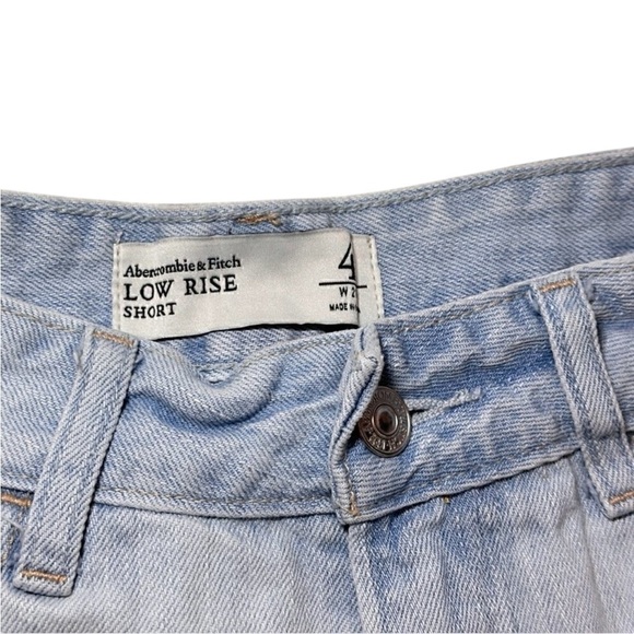 #66 Abercrombie & Fitch Low Rise Shorts - Picture 4 of 6